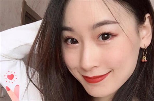 素颜能涂mac小辣椒口红吗 素颜 mac小辣椒 口红 第1张