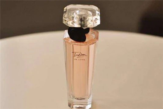 兰蔻哪款香水卖得最好 兰蔻 香水 第3张