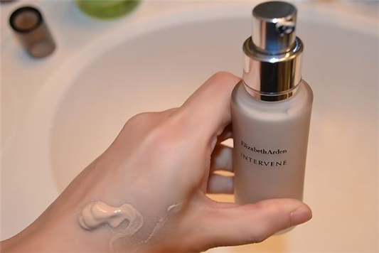 粉底和粉底液的区别 粉底 粉底液 第1张