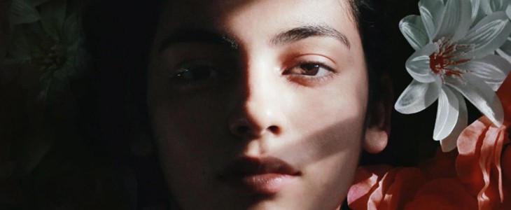 脸部油腻长痘怎么办 脸部 油腻 长痘 美妆 第1张