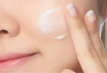 精华和乳液的正确使用顺序 精华 乳液使用顺序 美妆 第3张