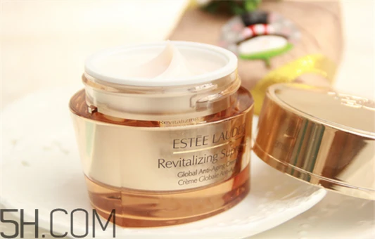 雅诗兰黛多效智妍面霜专柜价格,雅诗兰黛多效智妍面霜和精华霜的区别 雅诗兰黛 雅诗兰黛多效智妍面霜专柜价格 雅诗兰黛多效智妍面霜和精华霜的区别 第2张 雅诗兰黛多效智妍面霜专柜价格,雅诗兰黛多效智妍面霜和精华霜的区别 雅诗兰黛 雅诗兰黛多效智妍面霜专柜价格 雅诗兰黛多效智妍面霜和精华霜的区别 第2张