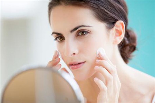 活肤水正确用法 活肤水 欧莱雅 第1张 活肤水正确用法 活肤水 欧莱雅 第1张