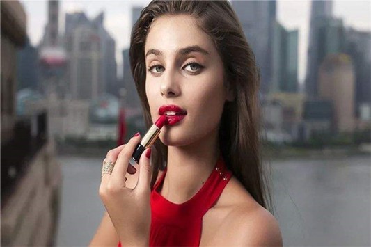 兰蔻105口红是什么色 兰蔻 口红 第1张