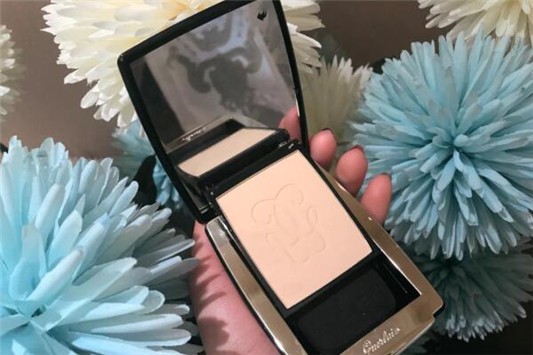 娇兰金钻粉饼哪款好用 娇兰 粉饼 第1张