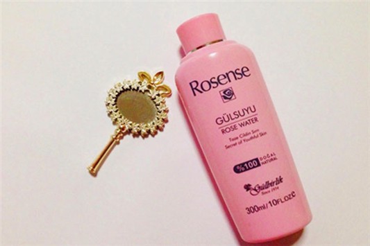 柔肤水和爽肤水的区别是什么 柔肤水 爽肤水 第1张