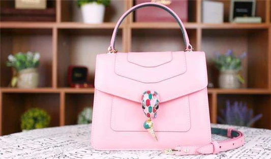 博柏利和宝格丽档次 博柏利 宝格丽 第4张