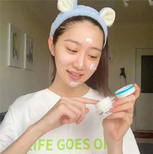 30多一罐的保湿面霜，简直是平价之王，囤了当身体乳都不心疼 面霜 第5张