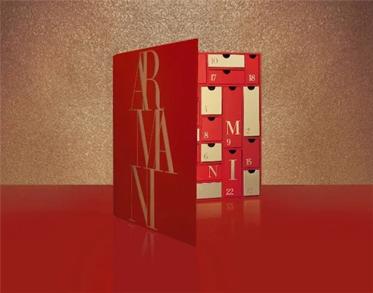 阿玛尼限量版倒计时礼盒 阿玛尼美妆 明星单品 限量版 明星产品 礼盒 节日 资讯 第2张