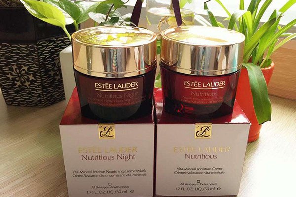 雅诗兰黛红石榴晚霜会搓泥吗 雅诗兰黛 晚霜 第1张