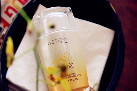 温碧泉防晒霜安全吗 温碧泉 防晒霜 第1张