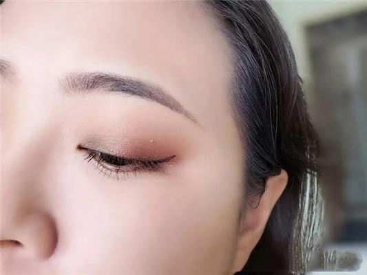 SUQQU晶采立体四色眼影盘#03红雅色号试色分享 Suqqu 唇膏 日本眼影 眼影 试色 第2张