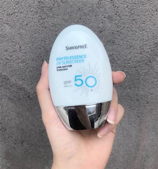 夏天到了，盘点那些好用的防晒霜，十大防晒霜排行推荐 十大防晒霜 夏天到了 盘点那些好用的防晒霜 十大防晒霜排行 推荐护肤品十大排名 第1张