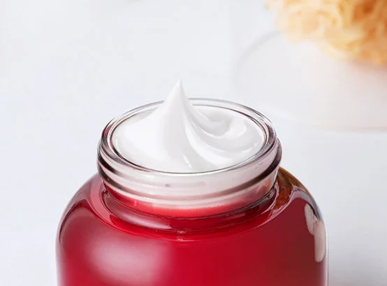 抹睡眠面膜前要涂水乳吗 水乳 睡眠面膜 美妆 第3张 抹睡眠面膜前要涂水乳吗 水乳 睡眠面膜 美妆 第3张