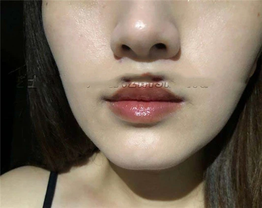 MAC水漾果冻润唇膏四色试色分享 MAC 口红 唇膏 试色 第4张