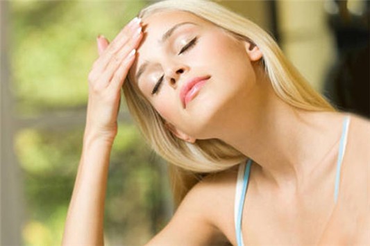 卡粉是什么意思 粉底液 第1张