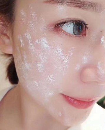 贵妇膏的作用什么使用方法 贵妇膏 贵妇膏作用 美妆 第1张