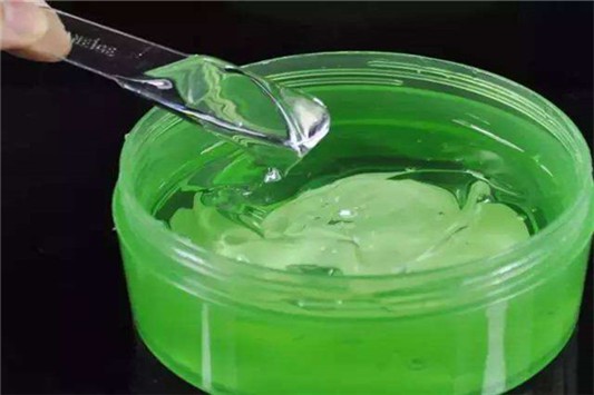 芦荟胶可以当睡眠面膜吗 芦荟制品 面膜 第1张 芦荟胶可以当睡眠面膜吗 芦荟制品 面膜 第1张