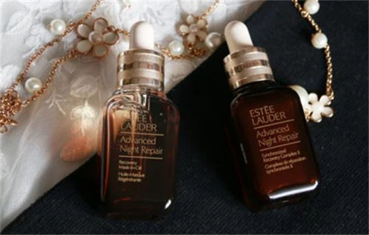 小棕瓶保质期怎么看，小棕瓶保质期多久 雅诗兰黛小棕瓶 雅诗兰黛 第4张