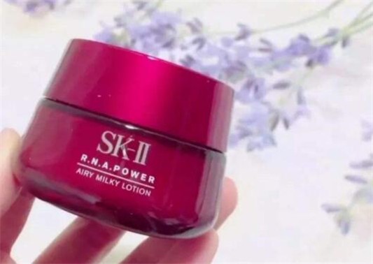 sk2大红瓶面霜可以搭配雅诗兰黛小棕瓶吗 sk2 大红瓶 雅诗兰黛 小棕瓶 第1张