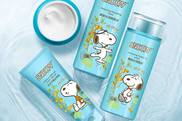 14岁初中生用的护肤品 snoopy 温碧泉 第1张