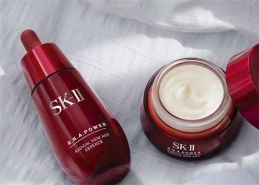 sk2小红瓶精华可以和其他搭吗 sk2 小红瓶 第1张 sk2小红瓶精华可以和其他搭吗 sk2 小红瓶 第1张