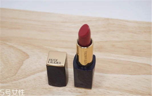 雅诗兰黛倾慕系列热门色号推荐，雅诗兰黛倾慕口红试色 雅诗兰黛口红 雅诗兰黛倾慕热门色号推荐 雅诗兰黛倾慕口红试色 第9张