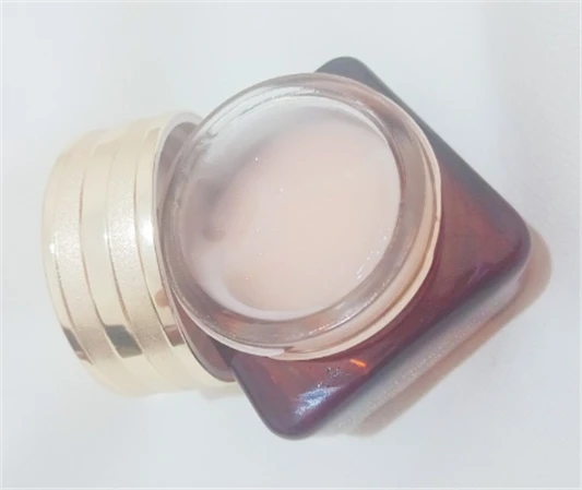 雅诗兰黛抗蓝光眼霜适合什么年龄，20岁会不会太早 雅诗兰黛 雅诗兰黛眼霜 雅诗兰黛抗蓝光眼霜适合什么年龄 第3张