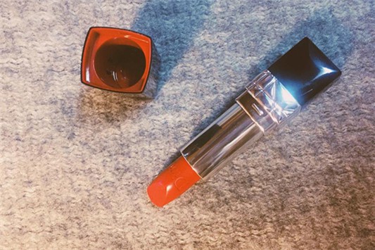 tf和迪奥哪个档次高? tf 迪奥 第1张