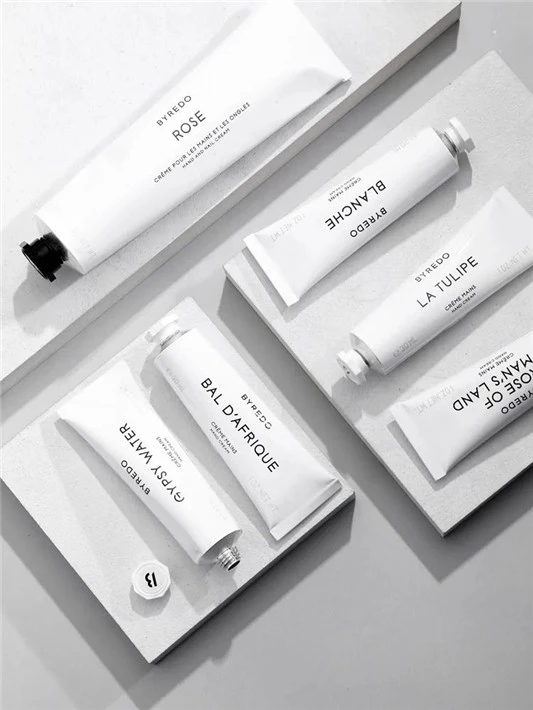 你想买的爆款护手霜就在这里「网友说最后一个一拿出包包气势就赢了」 护手霜 第6张