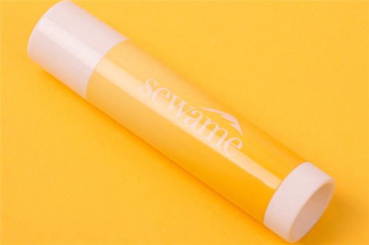 雪完美润唇膏好用吗 雪完美 润唇膏 第1张