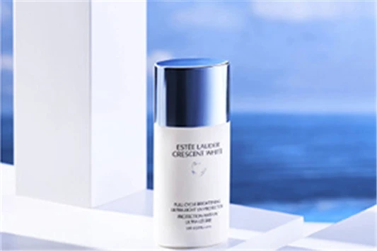 雅诗兰黛晶透沁白摇摇防晒乳怎么样，水感防晒不一斑 雅诗兰黛 雅诗兰黛晶透沁白摇摇防晒乳 第2张