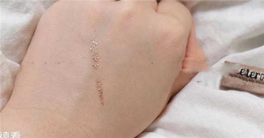 NYX Glitter Goals 液体眼影提亮#crystalball试色心得分享 液体眼影 眼影 试色 第1张