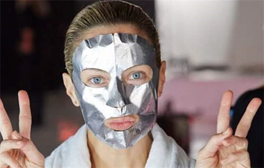 雅诗兰黛钢铁侠面膜敷完要洗吗，这样用效果才最好 面膜 钢铁侠面膜 雅诗兰黛 第2张