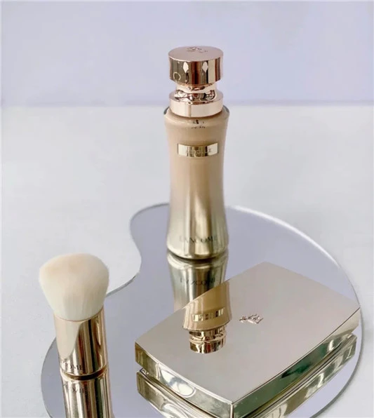 秋冬底妆推荐，粉底 底妆 粉底 第12张