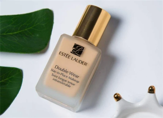 粉底和粉底液的区别 粉底 粉底液 第2张