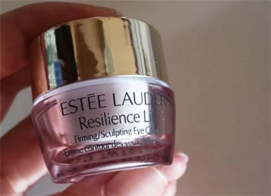 雅诗兰黛新弹性紧实晚霜适合混合型皮肤吗 雅诗兰黛 新弹性紧实 晚霜 第4张