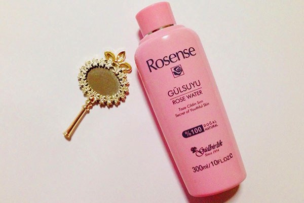 化妆水和柔肤水的区别是什么 化妆水 柔肤水 第1张