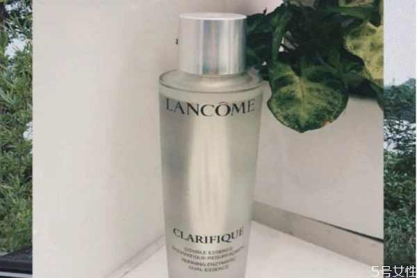 兰蔻极光水有什么用,兰蔻极光水注意事项 兰蔻极光水 兰蔻 第3张 兰蔻极光水有什么用,兰蔻极光水注意事项 兰蔻极光水 兰蔻 第3张