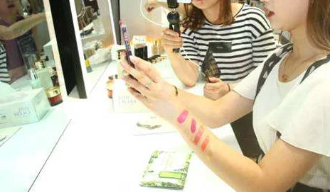 快手上卖的化妆品为什么那么便宜 化妆品 快手化妆品 美妆 第3张 快手上卖的化妆品为什么那么便宜 化妆品 快手化妆品 美妆 第3张