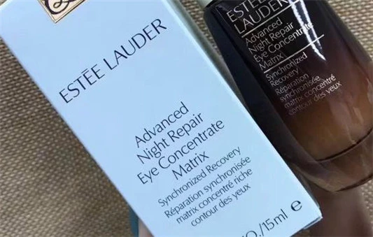 雅诗兰黛浓缩精华素怎么用，怎样使用效果最佳呢 雅诗兰黛 夏季护肤 第4张