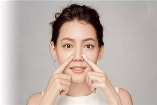 黑头多久清理一次好 洗面奶 第1张