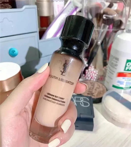 被吹爆的SUQQU粉霜，圣罗兰逆龄粉底液，值得入手吗 粉底液 第2张