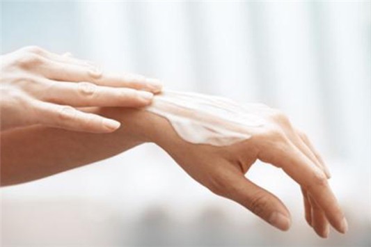 护手霜可以保护头发吗 护手霜 第1张