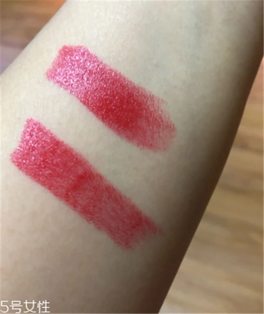 雅诗兰黛倾慕红管330日常吗，雅诗兰黛倾慕红管330显白吗 雅诗兰黛 口红 雅诗兰黛倾慕红管330日常吗 第2张