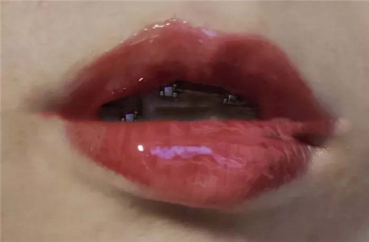 Tom Ford方管唇釉#20色号试色分享 TOM FORD 唇釉 试色 第1张