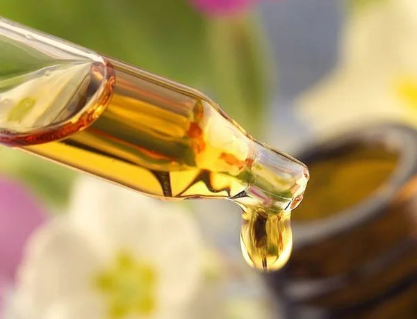 荷荷巴油的护肤功效与作用 护肤 荷荷巴油 美妆 第3张 荷荷巴油的护肤功效与作用 护肤 荷荷巴油 美妆 第3张