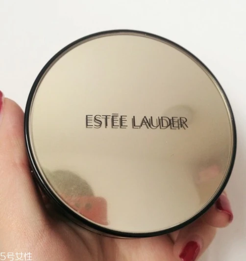 雅诗兰黛美人鱼气垫和持妆无暇气垫哪个好，区别在哪 雅诗兰黛 雅诗兰黛美人鱼气垫 雅诗兰黛持妆无暇气垫 第4张