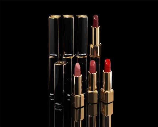 CHANEL香奈儿2020圣诞限量彩妆系列 CHANEL 香奈儿 彩妆 第6张