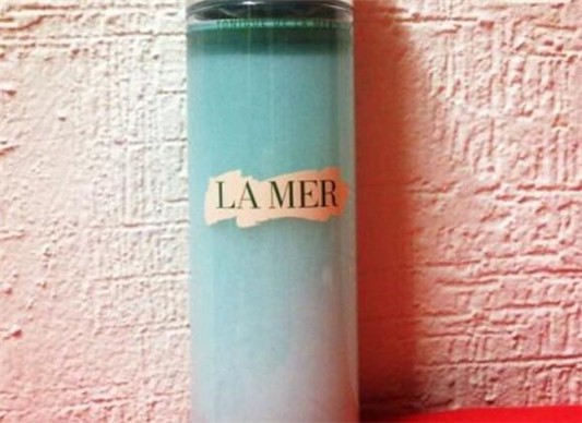 海蓝之谜焕肤水和精粹液有什么区别 海蓝之谜 焕肤水 精粹液 第1张